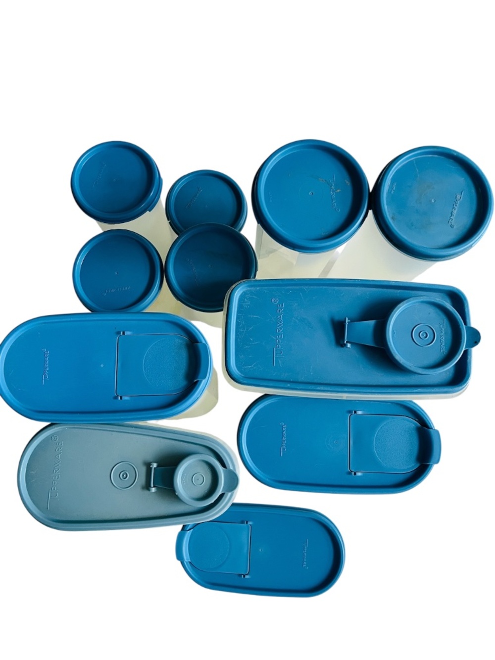 11 Tupperware Storage Containers With Blue Lids Assorted Sizes - Picture 3 of 3